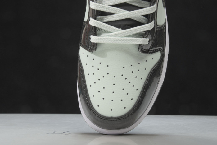 Nike Dunk High SE All-Star (2021) - DD1398-300