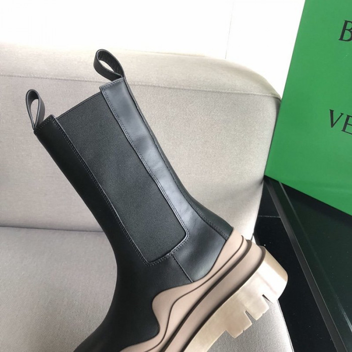 Bo*te*ga ve*ne*ta sneaker