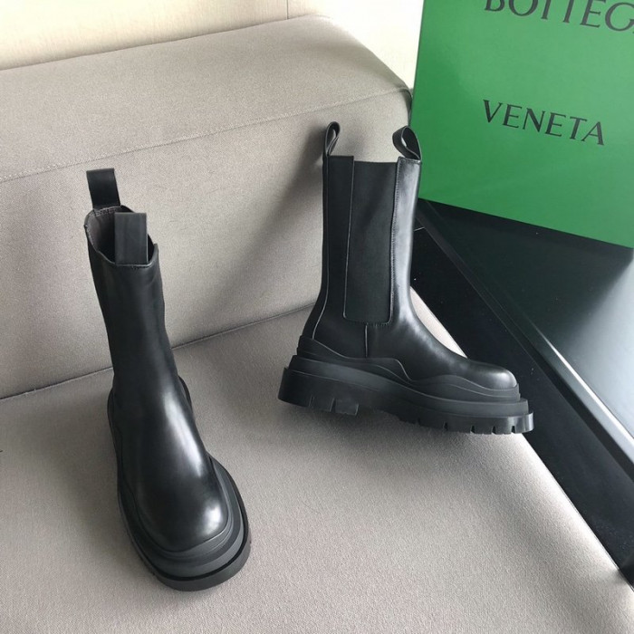 Bo*te*ga ve*ne*ta sneaker