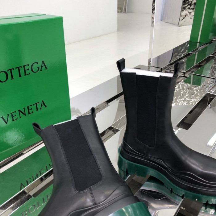 Bo*te*ga ve*ne*ta sneaker