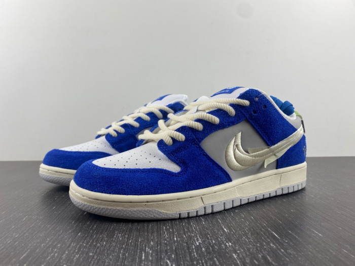 NIKE FLY STREETWEAR X DUNK LOW PRO SB DQ5130-400