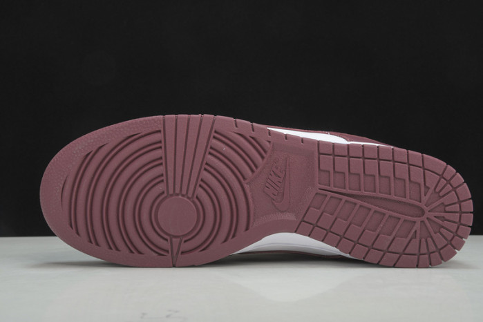 Nike Dunk Low Bordeaux DD1503-108