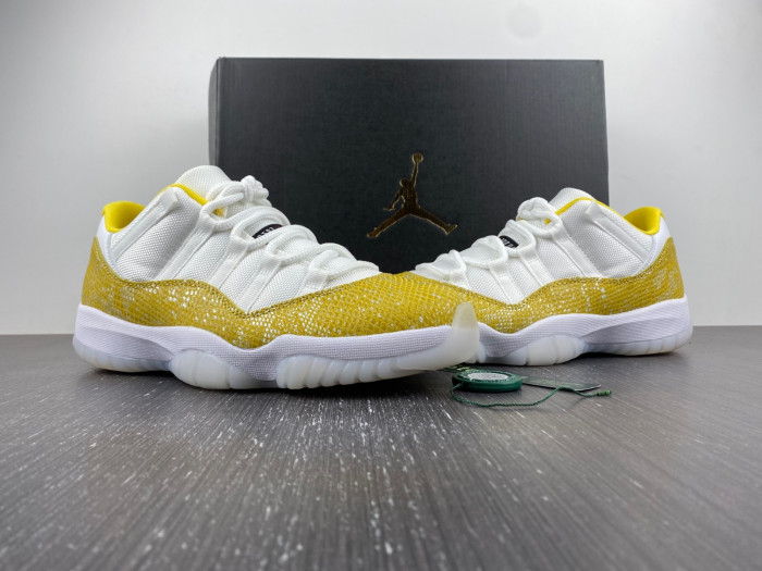 Air Jordan WMNS AIR JORDAN 11 LOW 