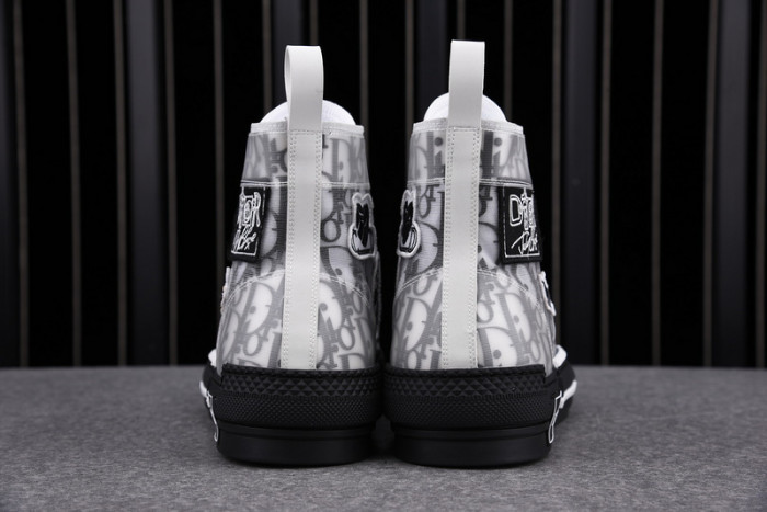 DR B23 OBLIQUE HIGH TOP SNEAKER