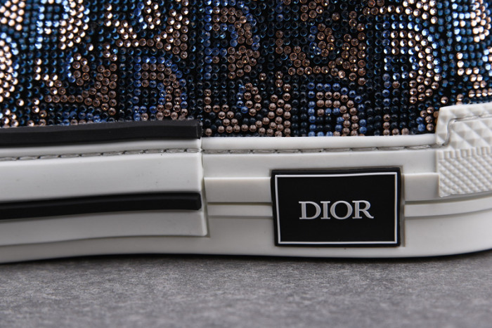 DR B23 OBLIQUE HIGH TOP SNEAKER