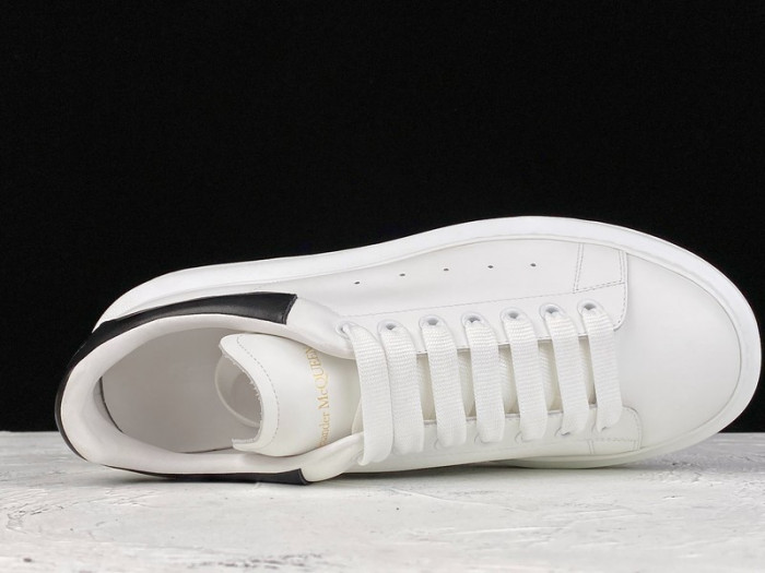 ale*d*r M*Q*en sole sneakers black