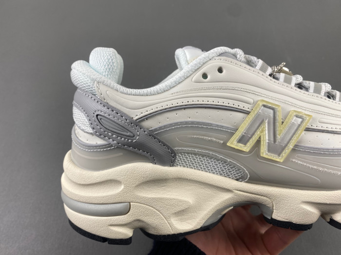 New New Balance 1000