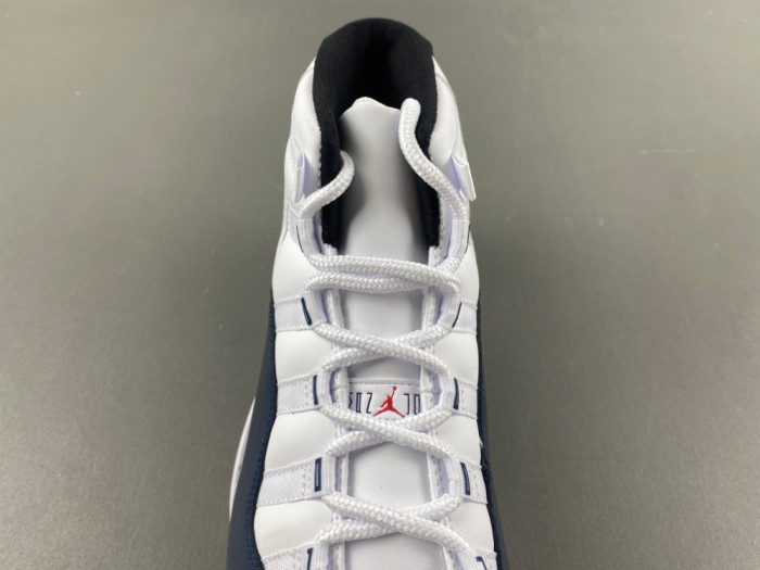 Air Jordan 11 LH0296-400