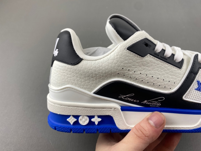 l0*is V*t0n lv trainer lvt-197