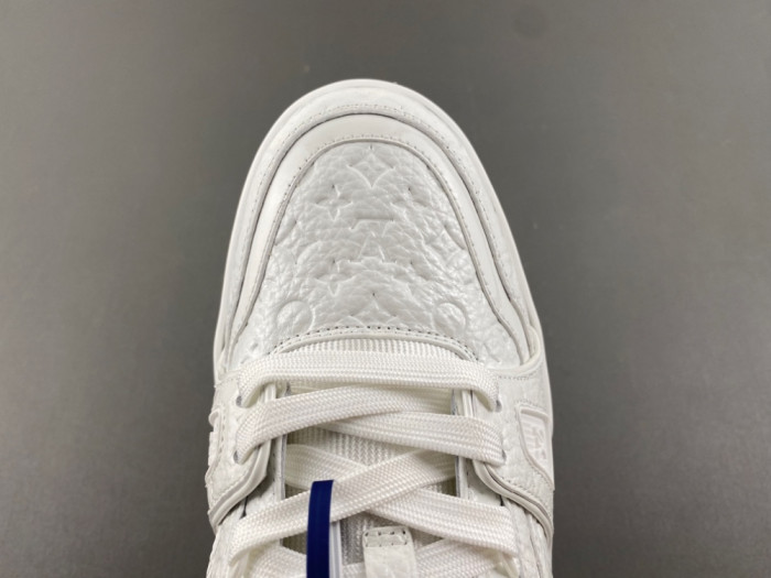 l0*is V*t0n lv trainer lvt-199