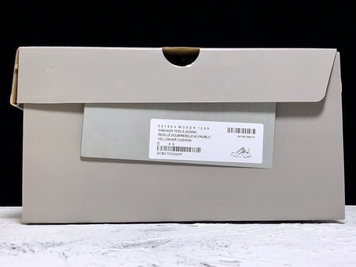 BL TRIPLE TRAINER ‘YELLOW 544351 W09O1 6501