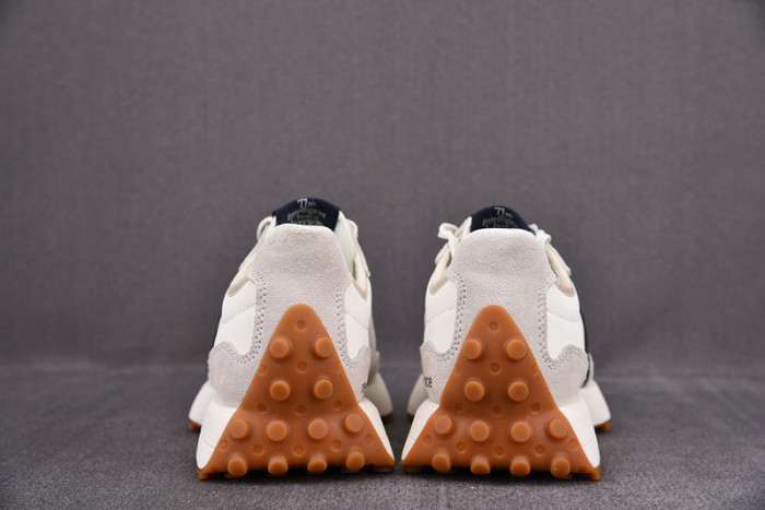 New Balance NB327 A