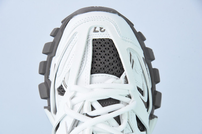 BC TRACK IDK81754632