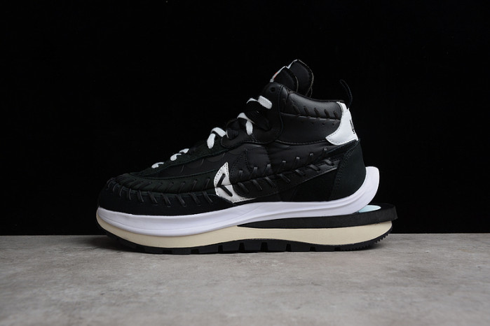 SACAI X NIKE LDWAFFLE X JEAN PAUL GAULTIER BLACK WHITE DH9186-001