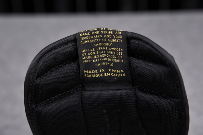 Jordan 1 Retro High Black Metallic Gold (2020) - 555088-032