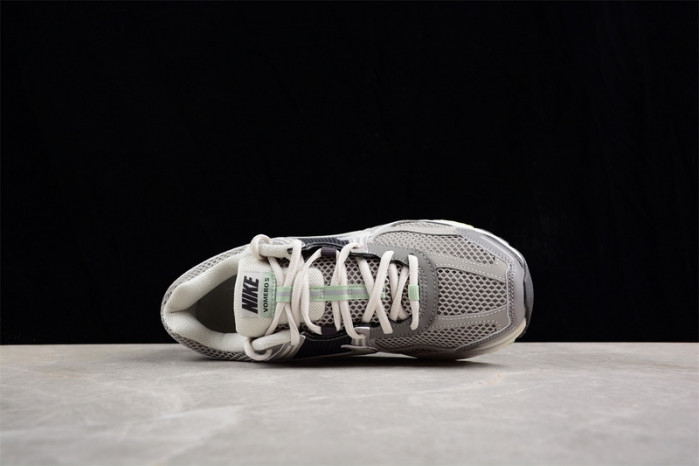 Nike Zoom Vomero 5 Cobblestone Flat Pewter FB8825-001