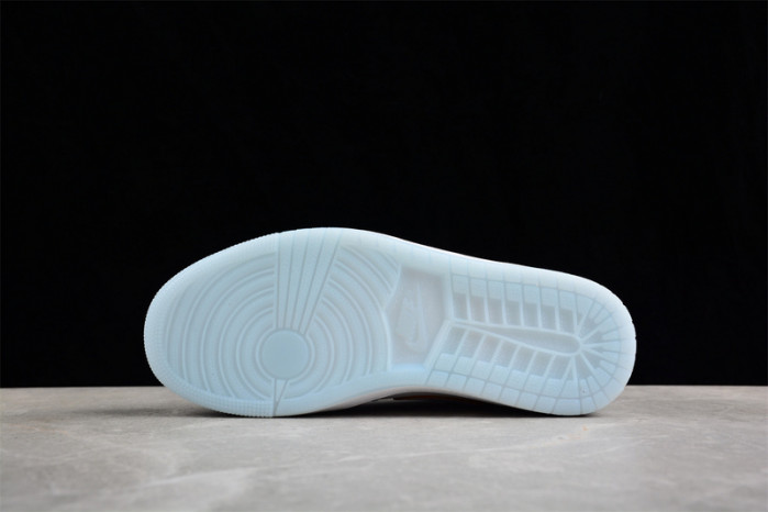 Air Jordan 1 Low SE "Emerald Rise" FN8899-131