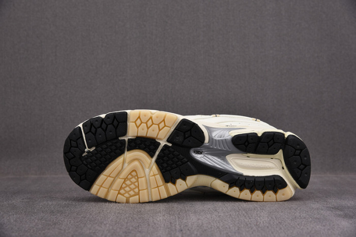 New Balance 2002 ML2002RX