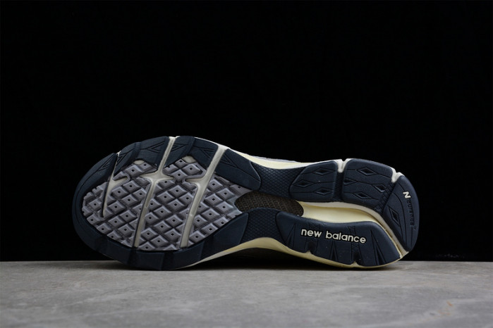 New Balance TEDDY SANTIS X 990V3 MADE IN USA 