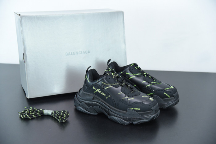 BL TRIPLE S TRAINERS