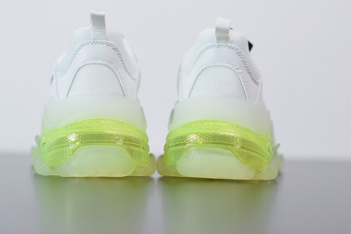 BL TRIPLE S TRAINERS CLEAR SOLE LIGHT GREEN 545325 W09O1 9844