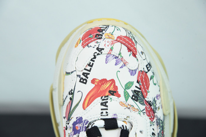 BL TRIPLE S TRAINERS