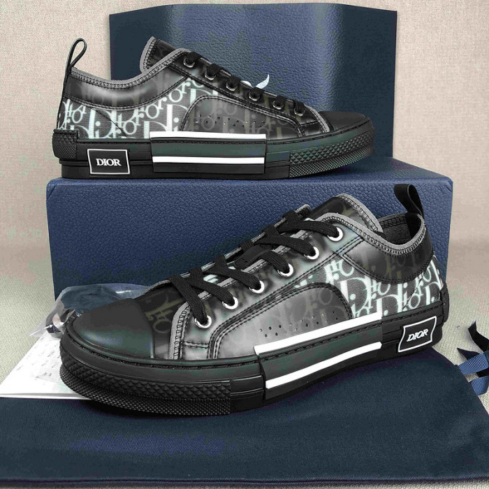 DR B23 OBLIQUE TOP SNEAKER