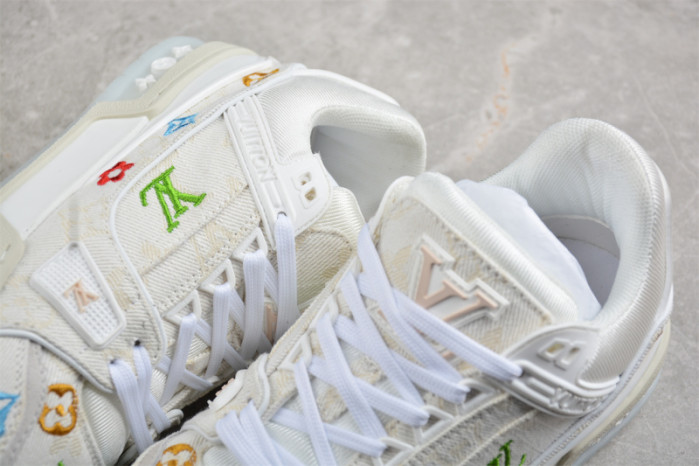 l0*is V*t0n lv trainer lvt-211