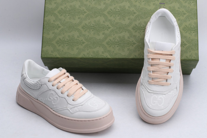 GC LOW-TOP SNEAKER