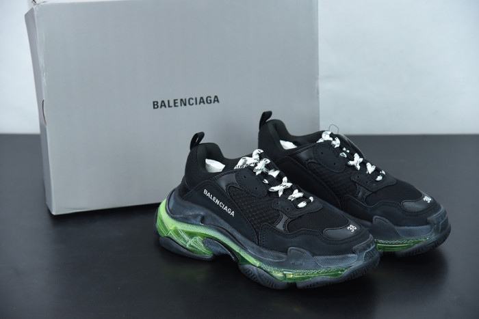 BL TRIPLE S TRAINERS