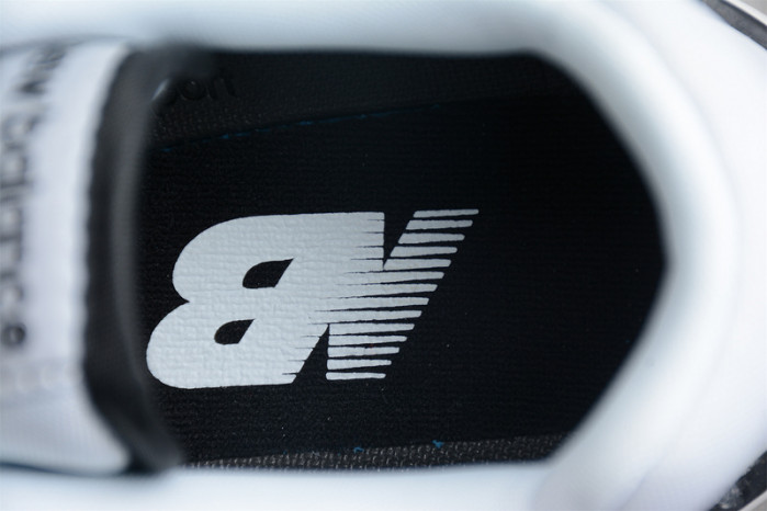 NEW BALANCE 550 WHITE BLACK BB550HA1