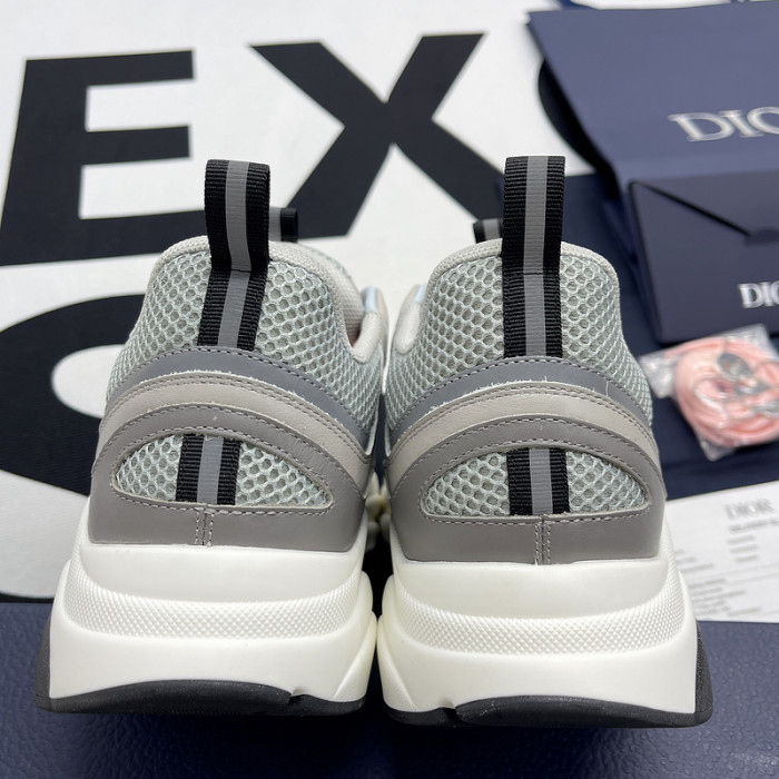 DR B22 TRAINER SNEAKER