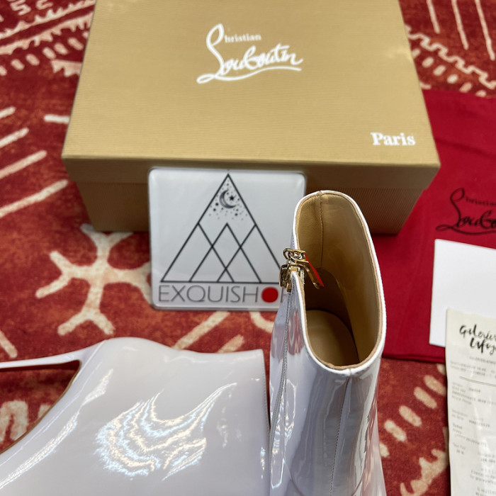 Ch**an louboutin heel