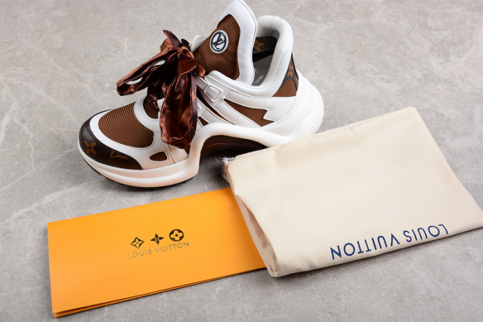 LVT SNEAKERS LVA-001