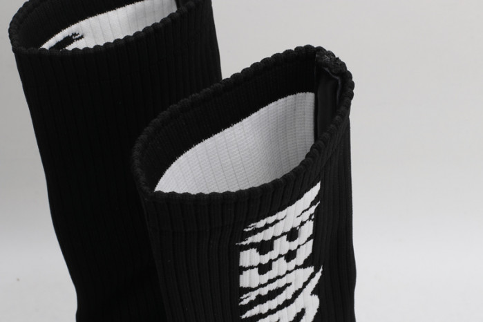 ale*d*r M*Q*en sneakers