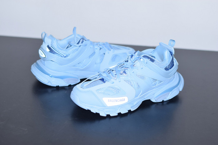 BC TRIPLE TRAINER 542023 W2LA1 4800