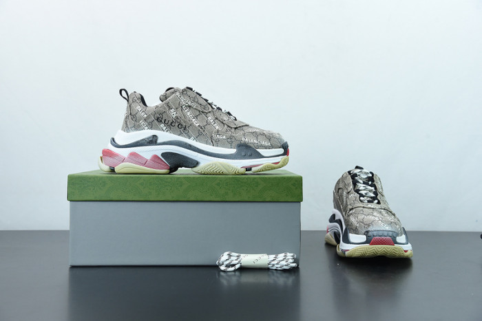 BC TRIPLE TRAINER 677192 ULZ10 9795