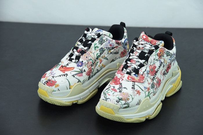 BL TRIPLE S TRAINERS