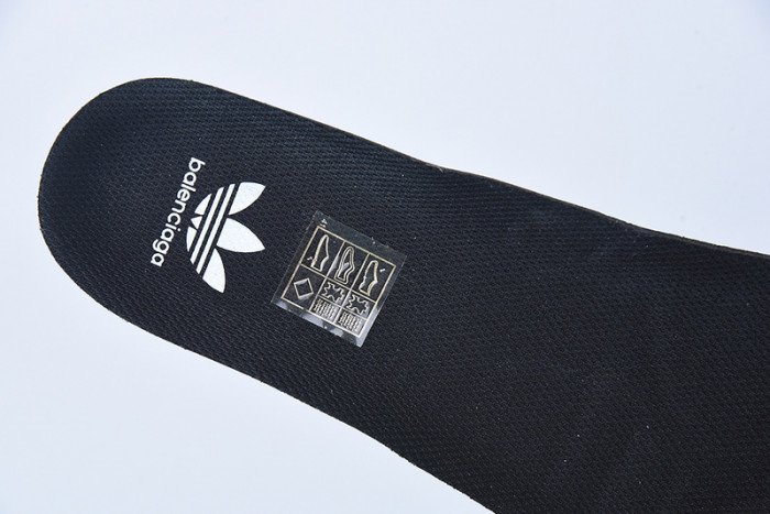 BL TRIPLE S TRAINERS