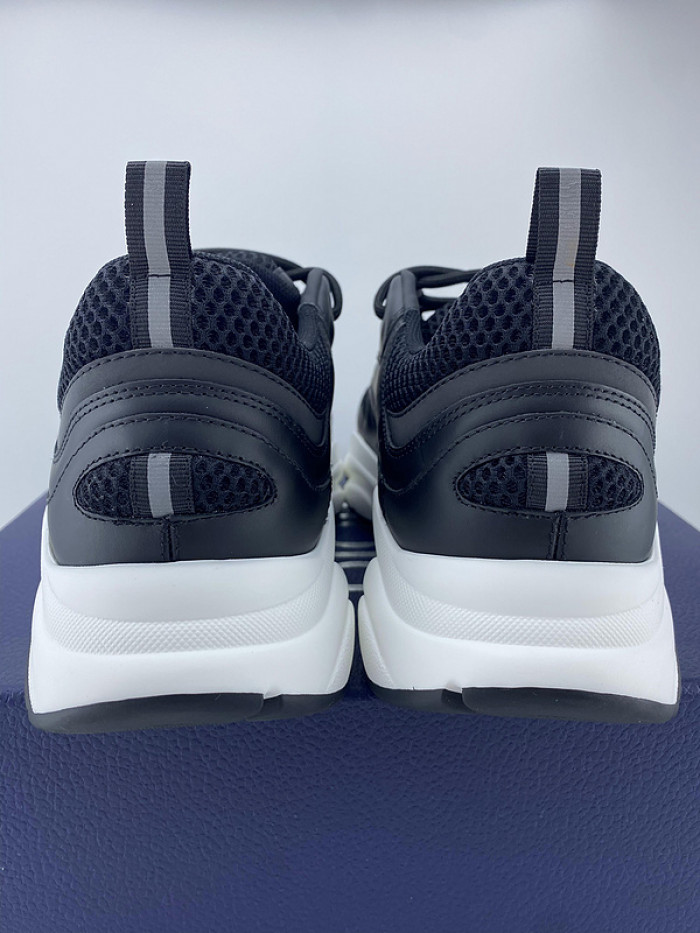 DR B22 TRAINER SNEAKER