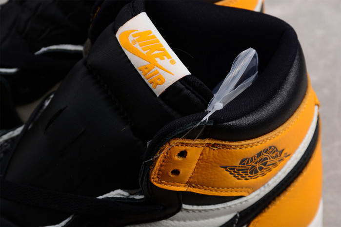AIR JORDAN 1 HIGH OG “YELLOW TOE” 555088-711