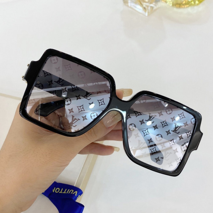 L*V SUNGLASSES SUN-4