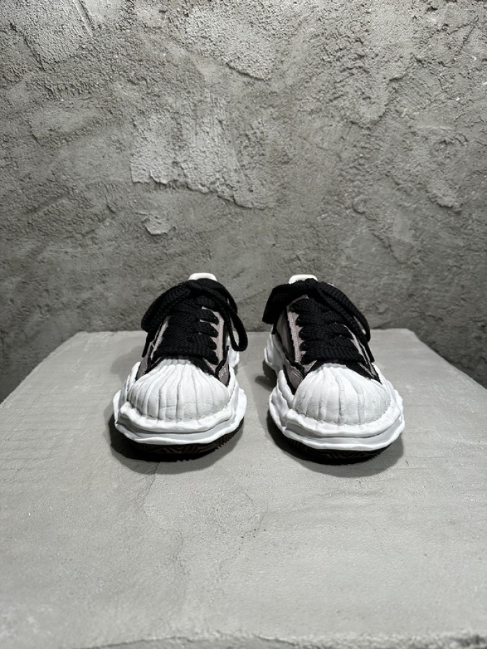 Ma*s*n mihara yasuhiro sneaker mmy-8