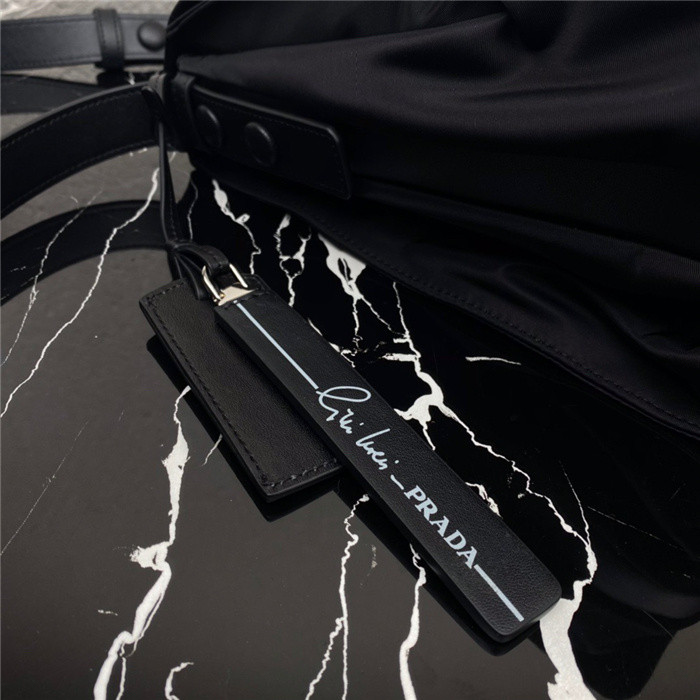 Pra*a medium padded nylon shoulder bag