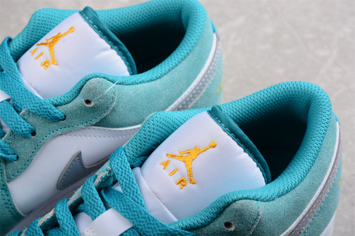 Air Jordan 1 Low “NEW EMERALD” DN3705-301