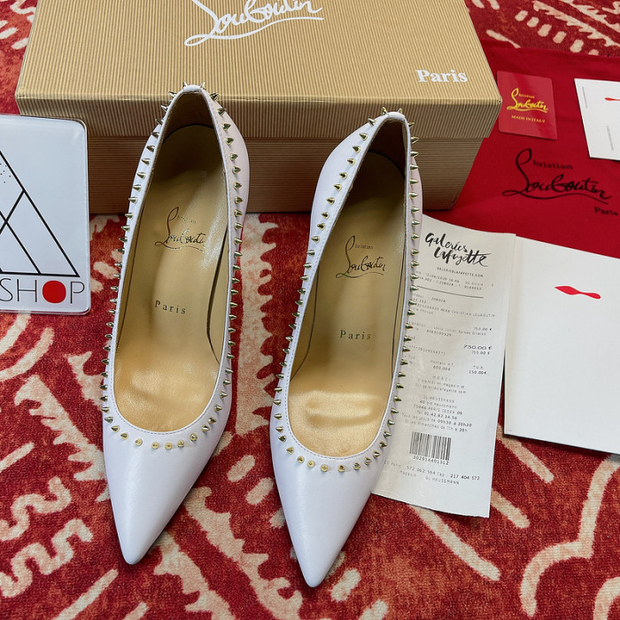 Ch**an louboutin heel