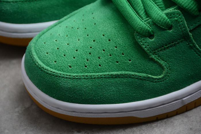 NIKE SB DUNK LOW ST PATRICK