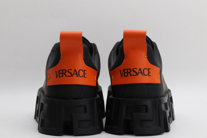VERSA CHAIN REACTION SNEAKERS