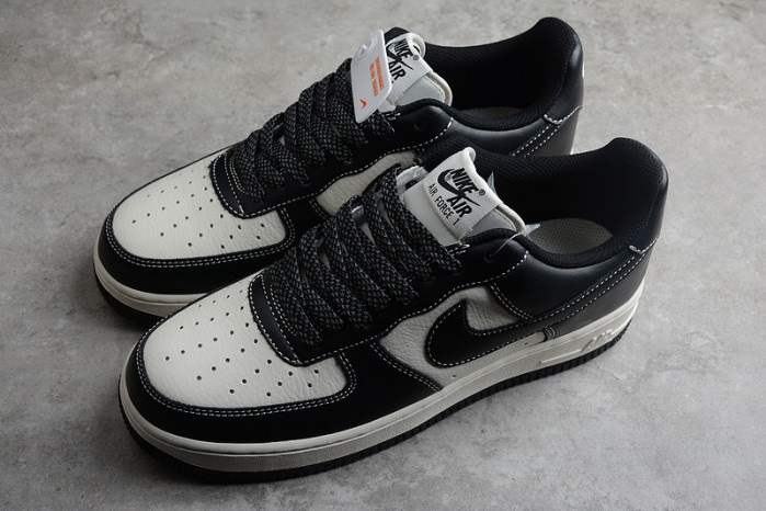 NIKE Air Force 1 MN5696-896