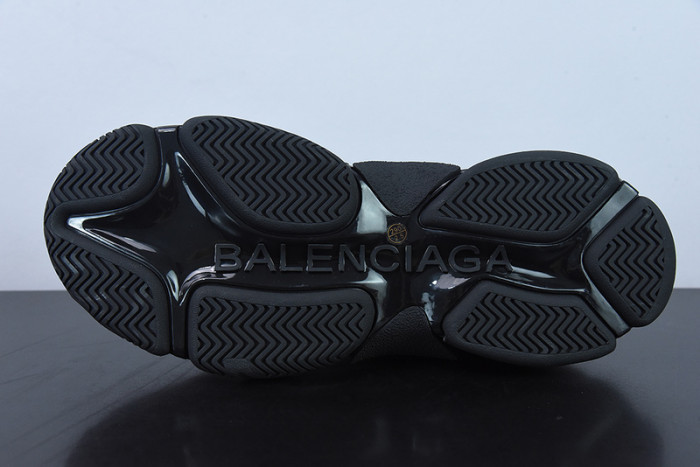 BL TRIPLE S TRAINERS